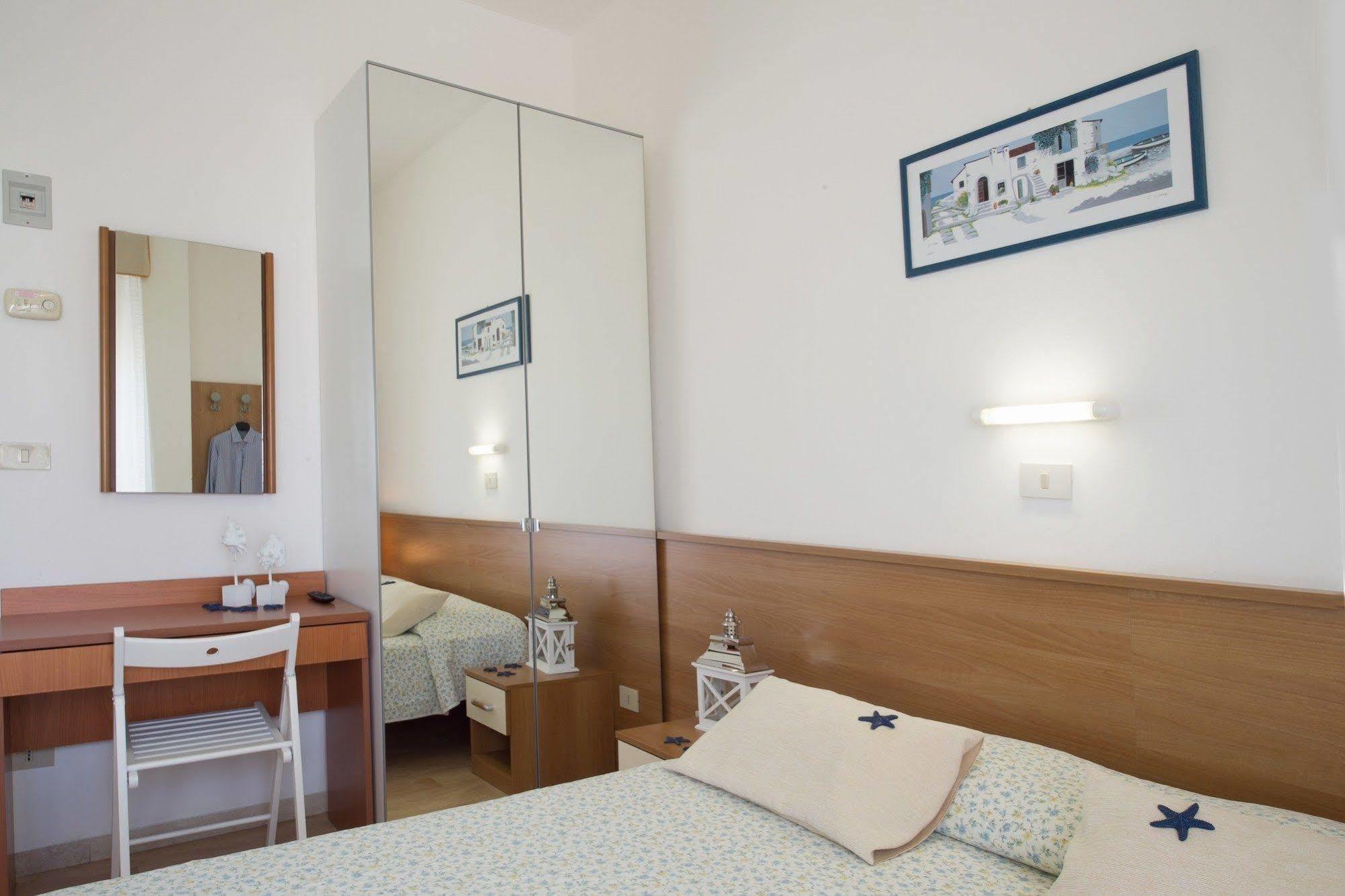 Hotel Venezuela Jesolo Extérieur photo